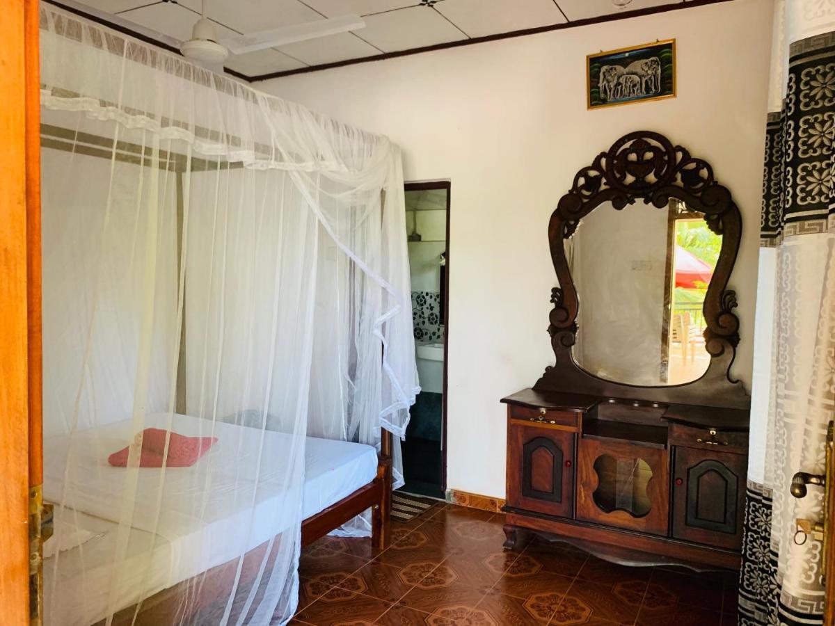 Kawshan Home Stay Dikwella Exteriör bild