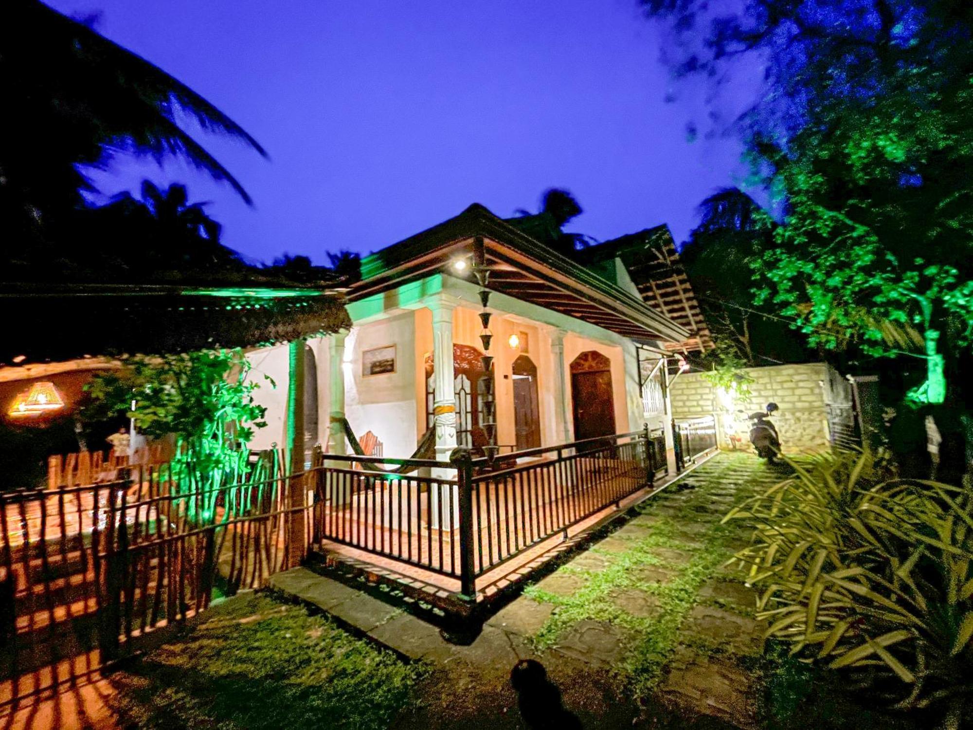 Kawshan Home Stay Dikwella Exteriör bild